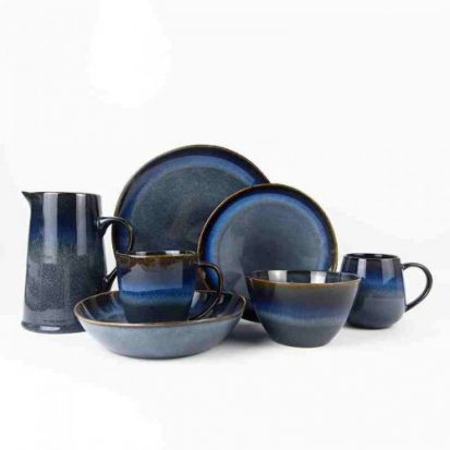 Reactive glazed dinnerware